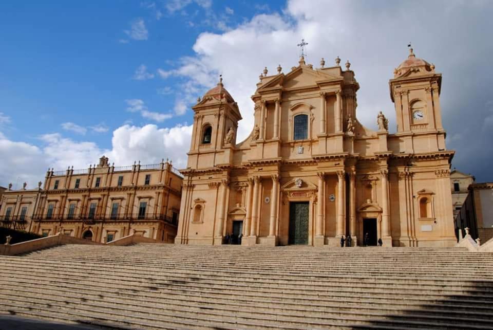 Villa Casa Vico Lepre Noto Exterior foto